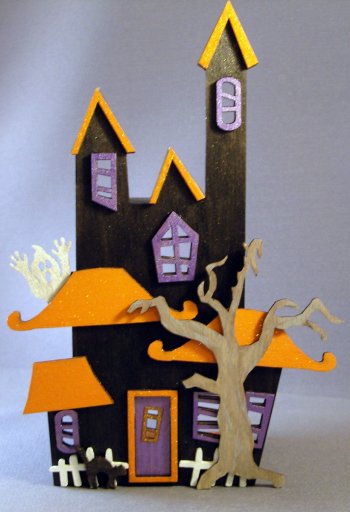 Halloween Whimsy House in 1/144th scale